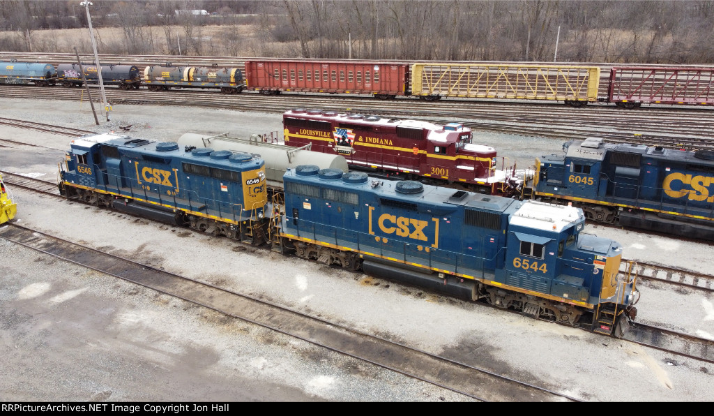 The pair of GP40-3's currently in local service out of Wyoming sit for the weekend